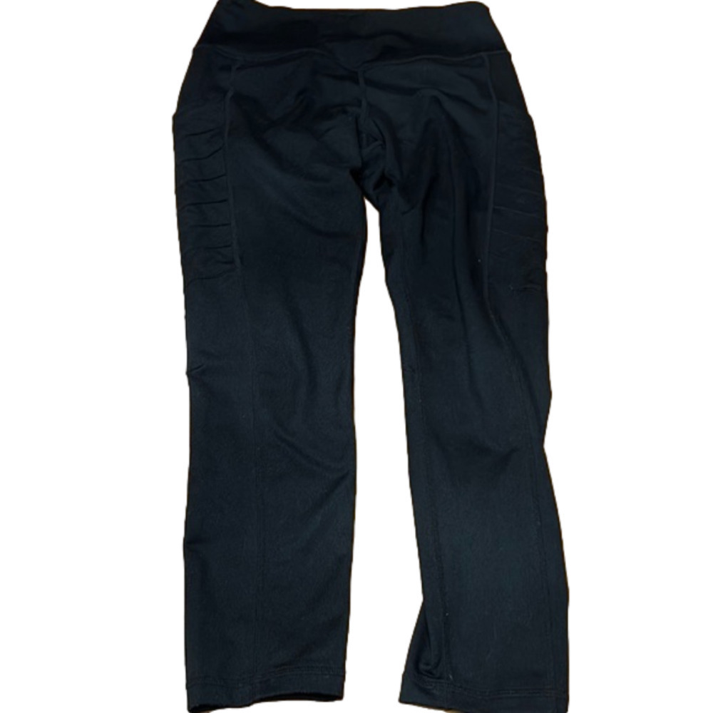 Zella size small bottoms good condition